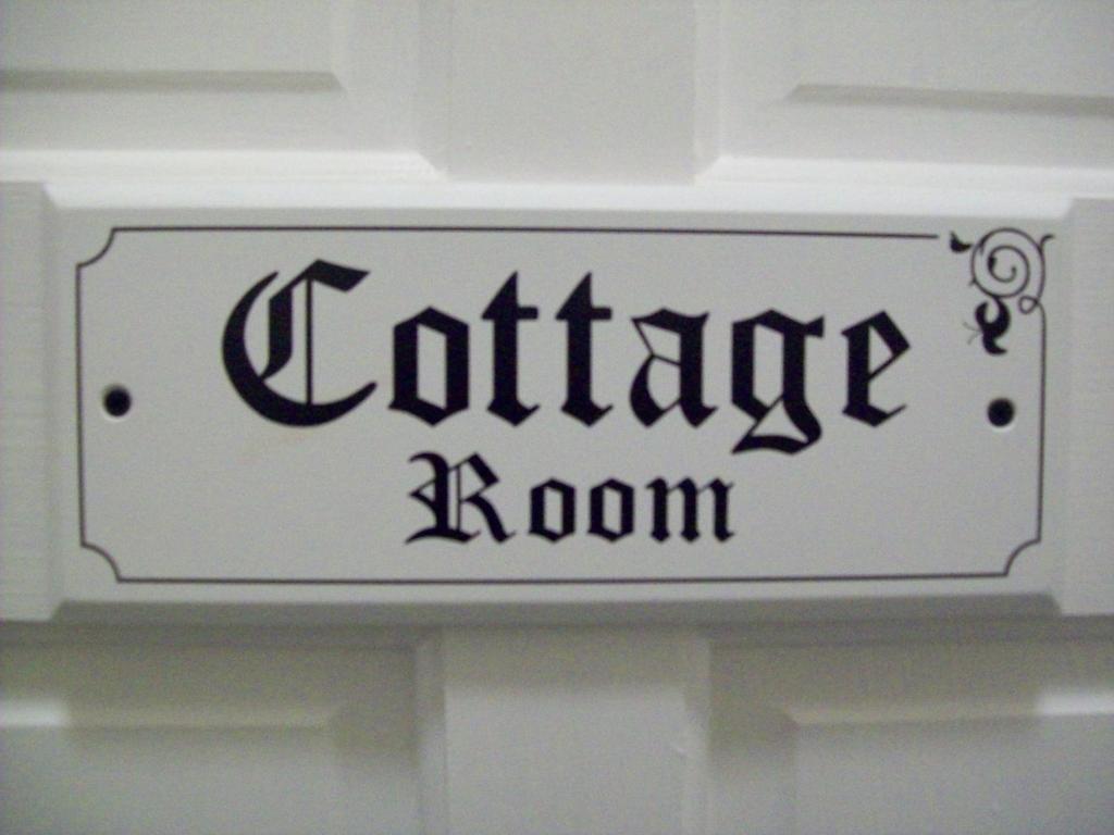 Fifth Milestone Cottage Dunnington Номер фото